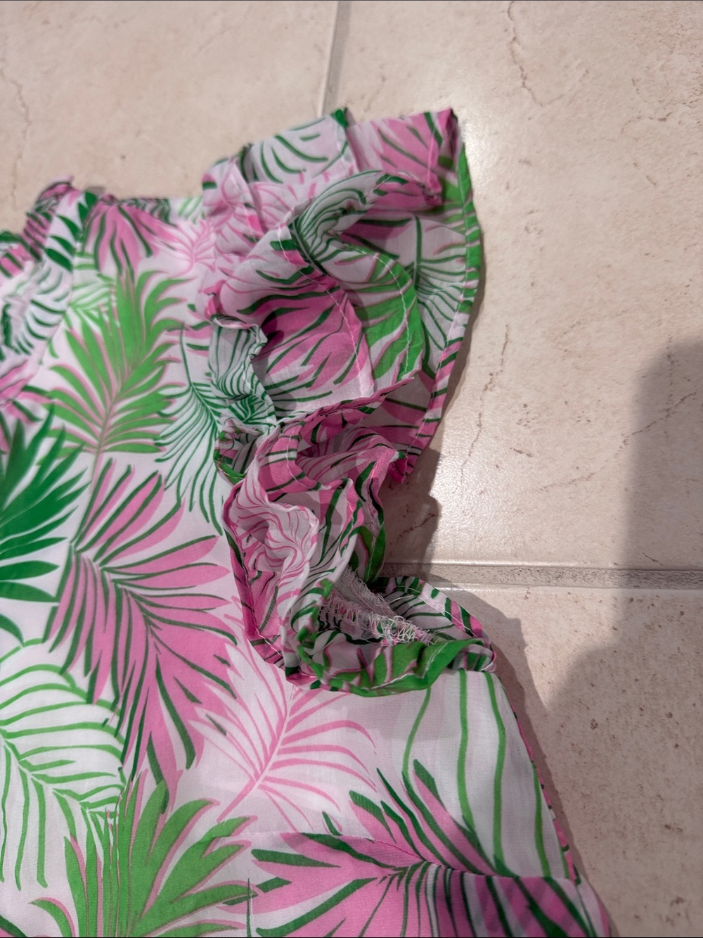 Michelle McDowell Tropical Pink & Green Leaf Flutter Sleeve Blouse - Picture 3 of 7